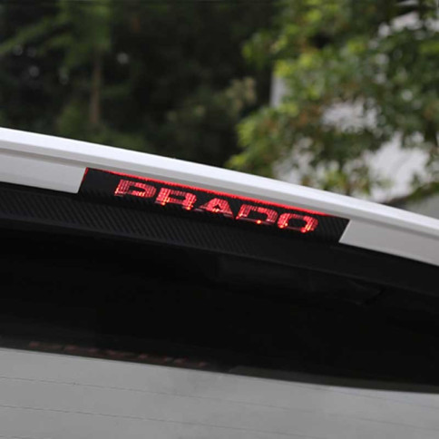 Sticker carbone Prado pour  le feux stop de la casquette Toyota land cruiser KDJ 150 ou 155
